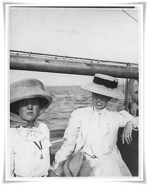Sara Roosevelt and Eleanor Roosevelt sailing in Campobello Bay, Canada. (FDRL)