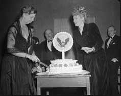 Actress Lucille Ball with Eleanor Roosevelt at an annual March of Dimes gathering. (pinterest)