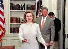 The Clintons entering the Oval Office together for a meeting. (alamy.com)