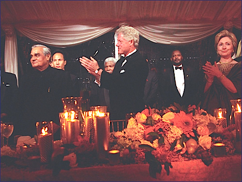 Bill and Hillary Clinton host a state dinner for the Prime Minister of India, September 17, 2000 in a South Lawn tent. (WJCPL)