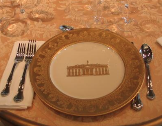 The Clinton state china used for the first time at the White House bicentennial state dinner. (digitaljournal.com)