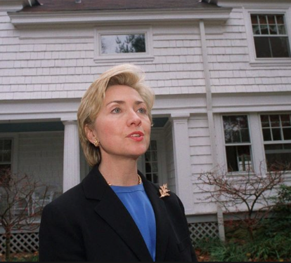 Hillary Clinton in front of her Chappaqua home. (AP)